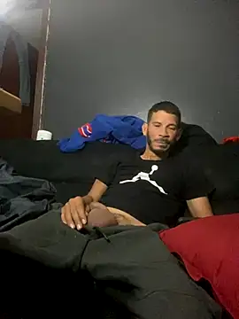 Snapshot of Chico_Bellaco chatting on 10-20-25, 06:15 Chico Bellaco online show from 10-20-25, 06:15