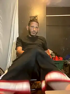 Snapshot of Chico_Bellaco chatting on 10-09-25, 04:46 Chico Bellaco online show from 10-09-25, 04:46