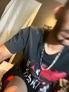 Snapshot of Chico_Bellaco chatting on 09-20-25, 04:50 Chico Bellaco online show from 09-20-25, 04:50