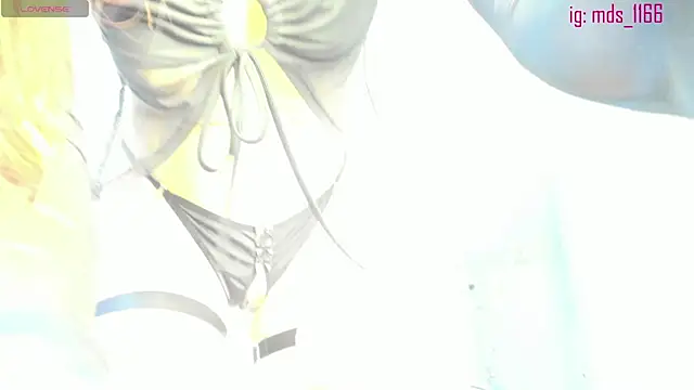 Snapshot of Mia_adams66 chatting on 02-25-25, 03:53 Mia adams66 online show from 02-25-25, 03:53