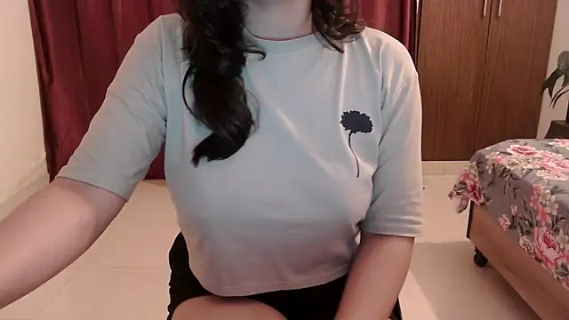 Snapshot of ANANYA-TIWARI chatting on 10-01-25, 05:23 ANANYA-TIWARI online show from 10-01-25, 05:23