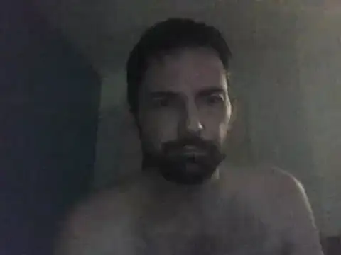 Snapshot of Romix2985 chatting on 12-06-24, 04:12 Romix2985 online show from 12-06-24, 04:12
