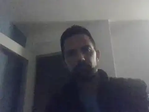 Snapshot of Romix2985 chatting on 12-04-24, 10:46 Romix2985 online show from 12-04-24, 10:46