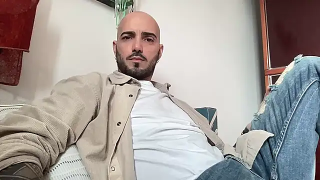 alessandromori91 online show from 03-05-26, 02:57