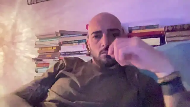 alessandromori91 online show from 04-10-26, 09:44