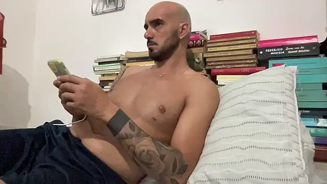 alessandromori91 online show from 06-30-26, 09:04