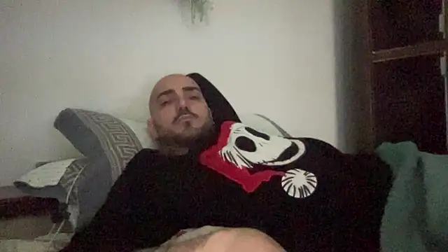 alessandromori91 online show from 12-20-25, 08:50