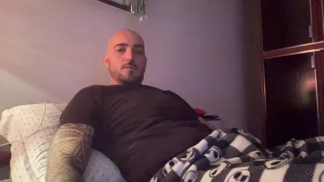 alessandromori91 online show from 12-17-25, 08:36