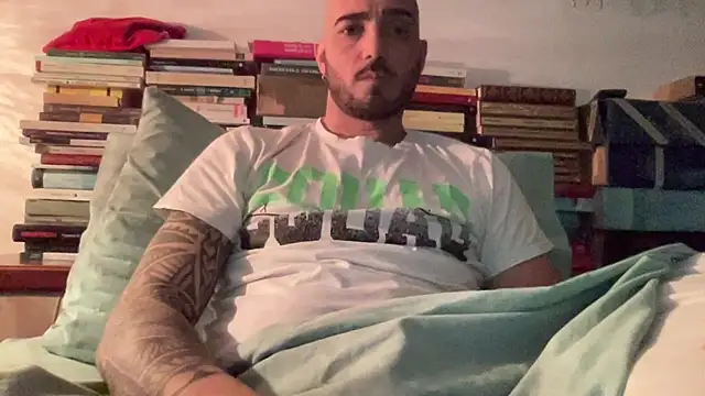 alessandromori91 online show from 04-08-26, 08:32