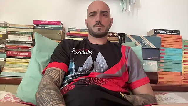 alessandromori91 online show from 04-20-26, 03:35