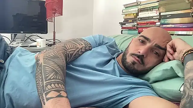 alessandromori91 online show from 04-28-26, 02:21