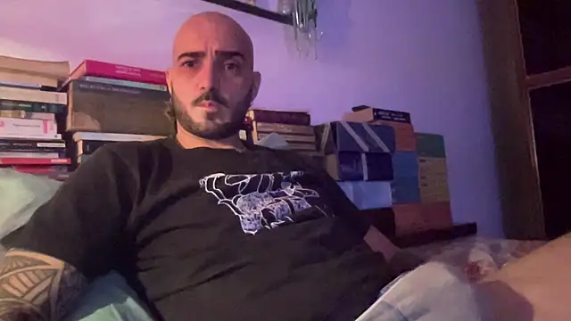 alessandromori91 online show from 05-05-26, 09:07