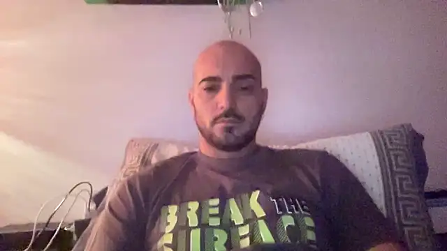 alessandromori91 online show from 12-21-25, 12:57