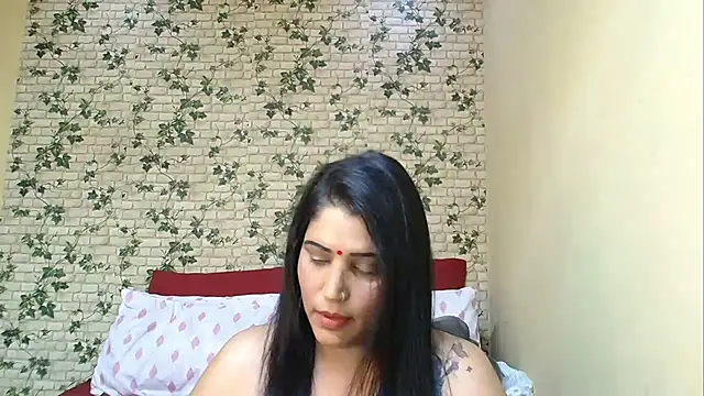 Snapshot of XIndianintimacy chatting on 05-14-26, 06:49 XIndianintimacy online show from 05-14-26, 06:49