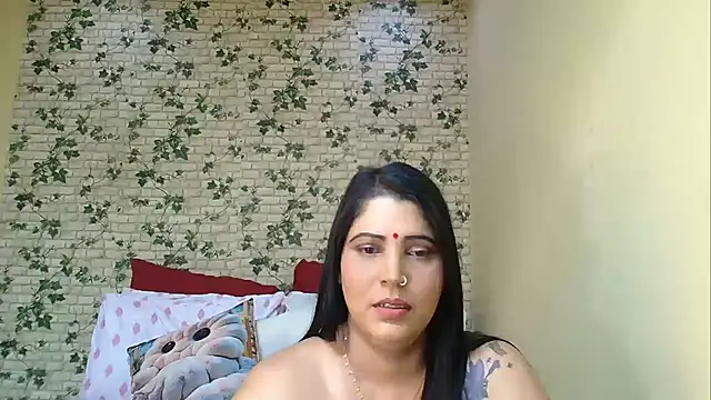 Snapshot of XIndianintimacy chatting on 06-03-26, 06:56 XIndianintimacy online show from 06-03-26, 06:56