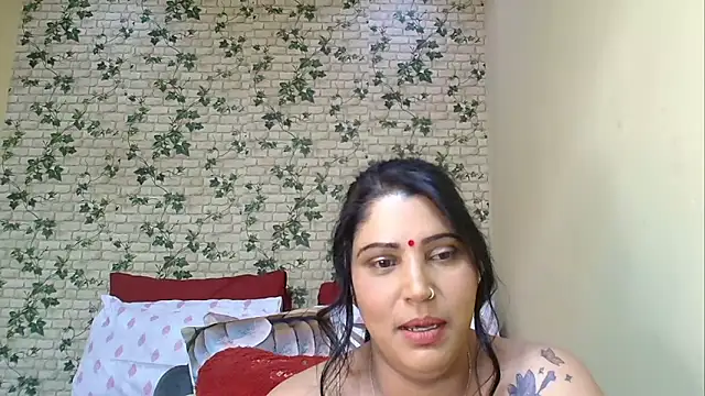 Snapshot of XIndianintimacy chatting on 04-23-26, 08:21 XIndianintimacy online show from 04-23-26, 08:21