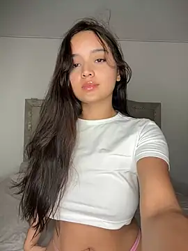 Snapshot of MollySanders___ chatting on 01-22-25, 03:41 MollySanders    online show from 01-22-25, 03:41