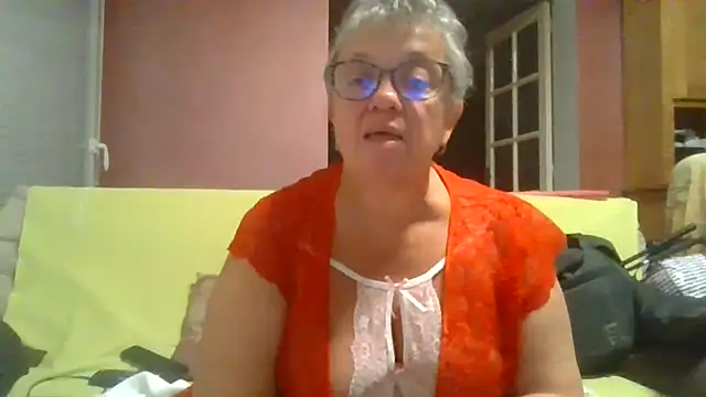 Vandeae44 online show from 09-25-25, 08:04