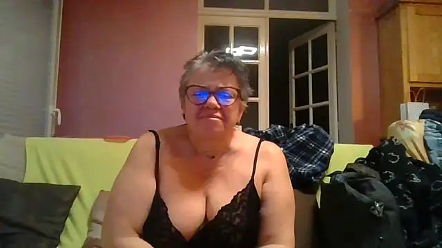 Vandeae44 online show from 03-22-26, 07:59