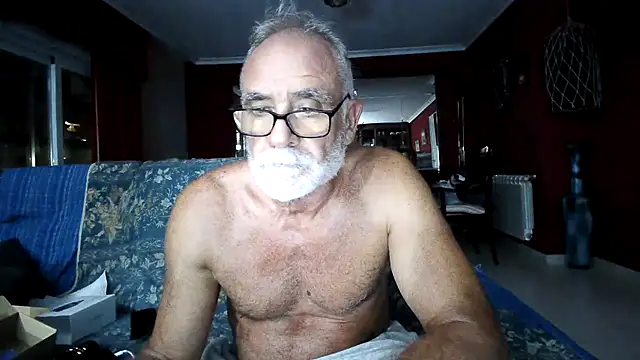 Snapshot of maduroguapo chatting on 07-04-26, 09:30 maduroguapo online show from 07-04-26, 09:30
