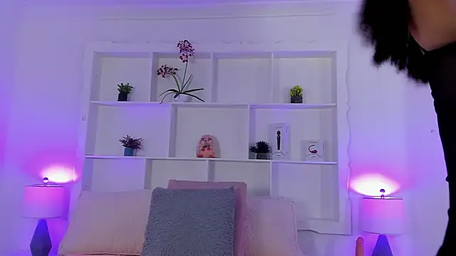 Jenifer Diaz online show from 04-30-26, 01:29