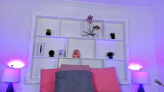 Jenifer Diaz online show from 11-06-25, 02:54