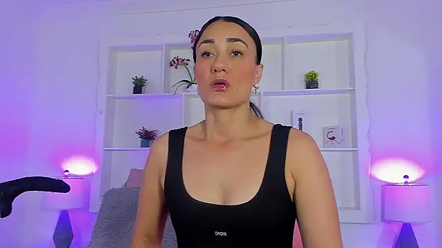 Jenifer Diaz online show from 04-22-26, 12:45