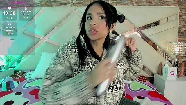 sophie pariss online show from 11-12-25, 03:54