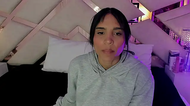 sophie pariss online show from 10-25-25, 03:49