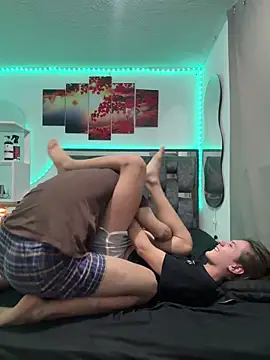 Alex and Fabian online show from 04-19-26, 03:07