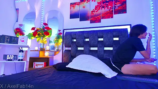 Alex and Fabian online show from 09-22-25, 07:42