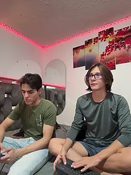 Alex and Fabian online show from 03-01-26, 04:56