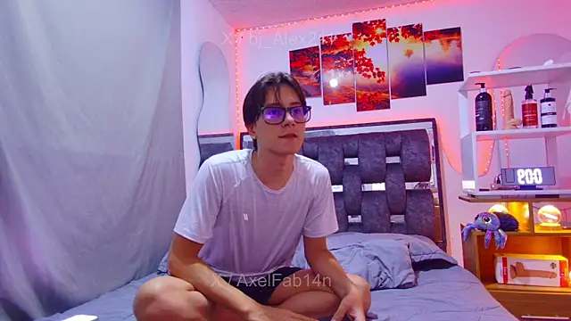 Alex and Fabian online show from 05-19-26, 02:29