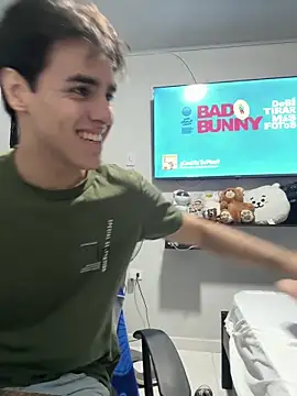 Alex and Fabian online show from 12-15-25, 03:56