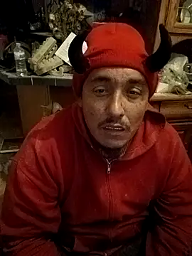 wilsons12 online show from 11-18-25, 03:32