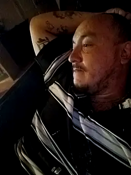 wilsons12 online show from 10-11-25, 02:07