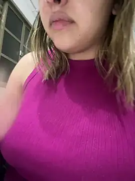 Snapshot of sweetshygirl chatting on 02-07-25, 04:16 sweetshygirl online show from 02-07-25, 04:16