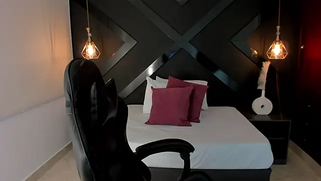 lia sexx19 online show from 03-21-25, 02:18