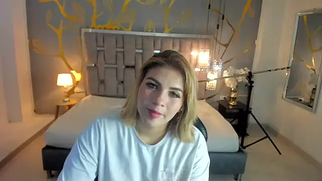 AlessiaDouce online show from 11-08-25, 03:43