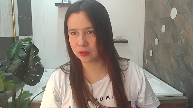 Heidy Wells online show from 03-21-26, 01:04