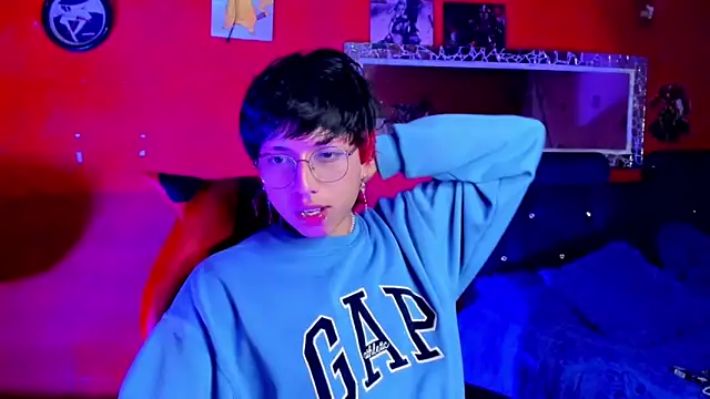 Snapshot of AnggelONfiree chatting on 02-18-25, 03:20 AnggelONfiree online show from 02-18-25, 03:20