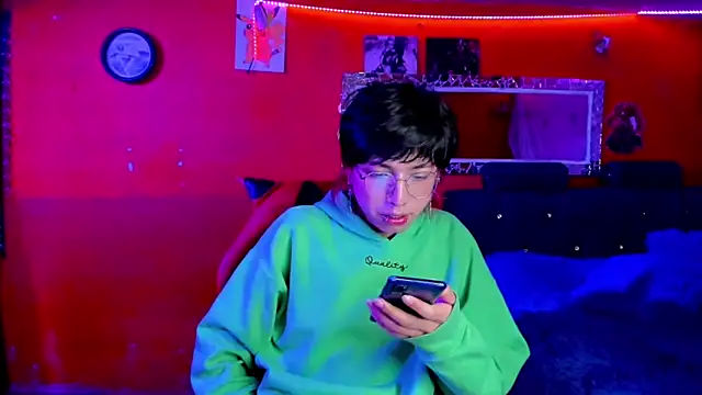 Snapshot of AnggelONfiree chatting on 03-09-25, 11:46 AnggelONfiree online show from 03-09-25, 11:46