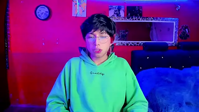 Snapshot of AnggelONfiree chatting on 03-12-25, 05:02 AnggelONfiree online show from 03-12-25, 05:02