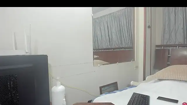 Bellaisa online show from 11-04-25, 02:59