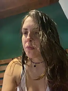 isadelasestrellas online show from 12-17-25, 08:47