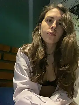 isadelasestrellas online show from 03-09-26, 12:30