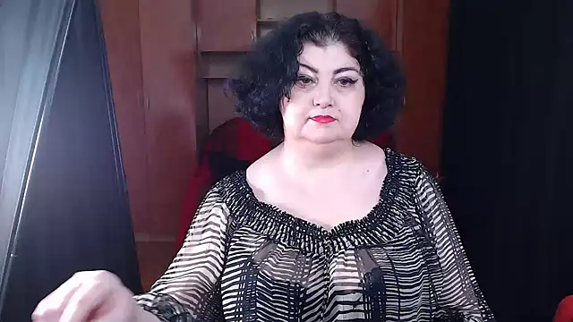 Snapshot of _MissJ_ chatting on 02-13-25, 11:37 MissJ online show from 02-13-25, 11:37