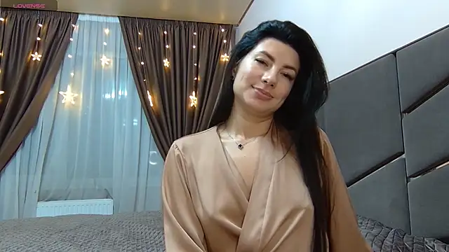 NessyStar online show from 12-04-25, 04:06