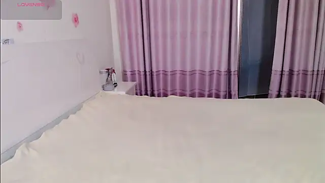 JIAJIA163 online show from 12-21-25, 02:08