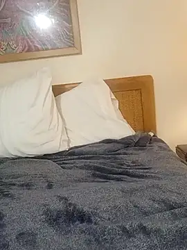 Snapshot of dcrick978 chatting on 10-23-25, 12:20 dcrick978 online show from 10-23-25, 12:20